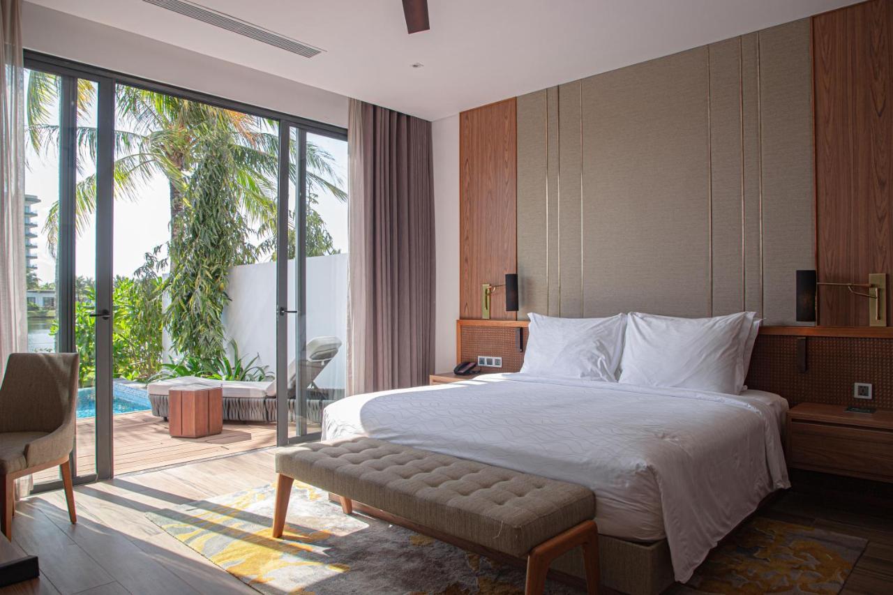 Moevenpick Villas & Residences דואונג דונג מראה חיצוני תמונה A bedroom at the hotel