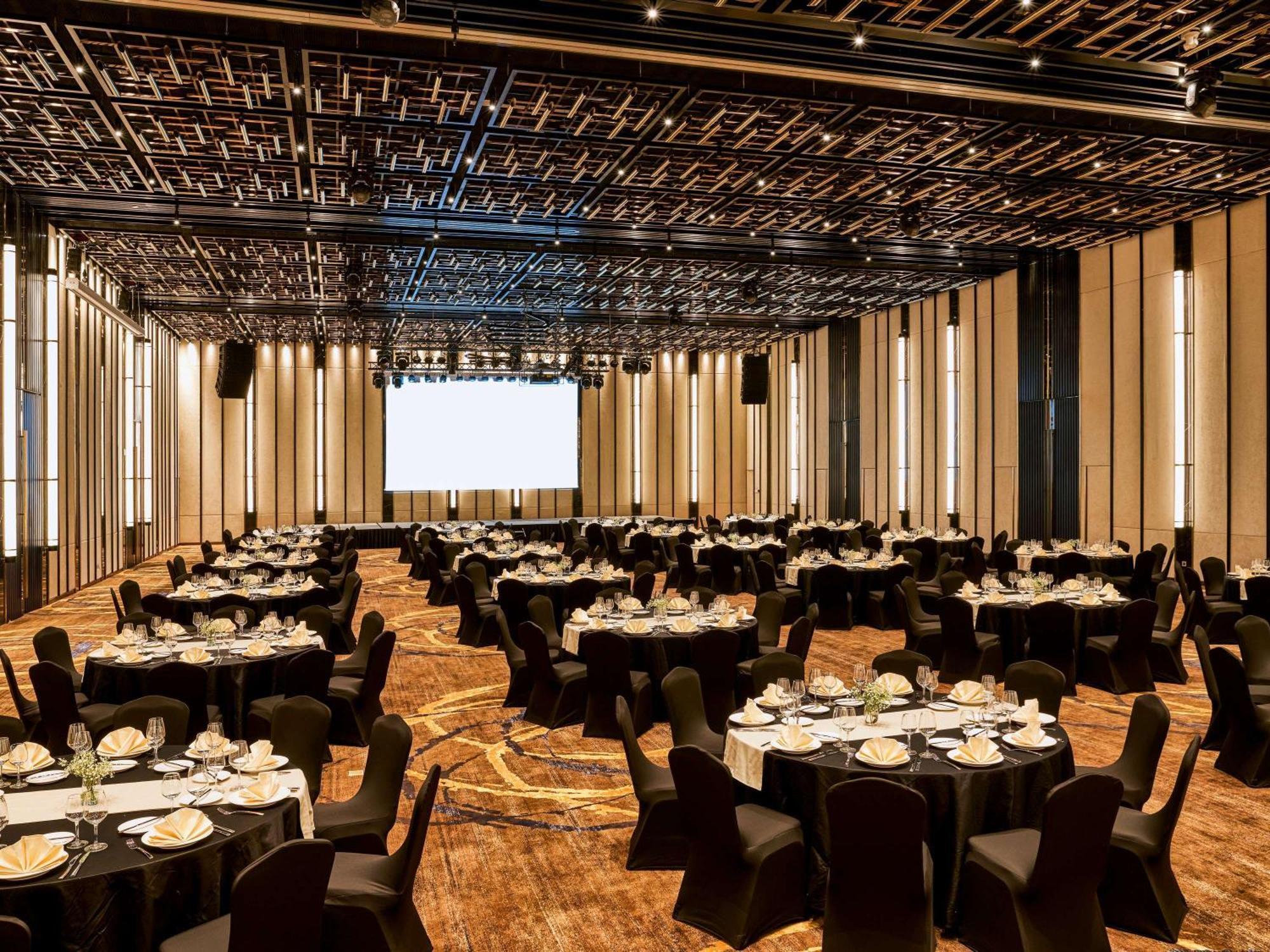 Moevenpick Villas & Residences דואונג דונג מראה חיצוני תמונה The Grand Ballroom