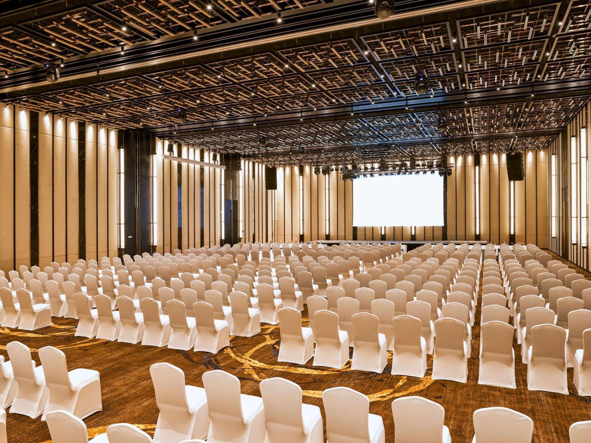 Moevenpick Villas & Residences דואונג דונג מראה חיצוני תמונה The Grand Ballroom